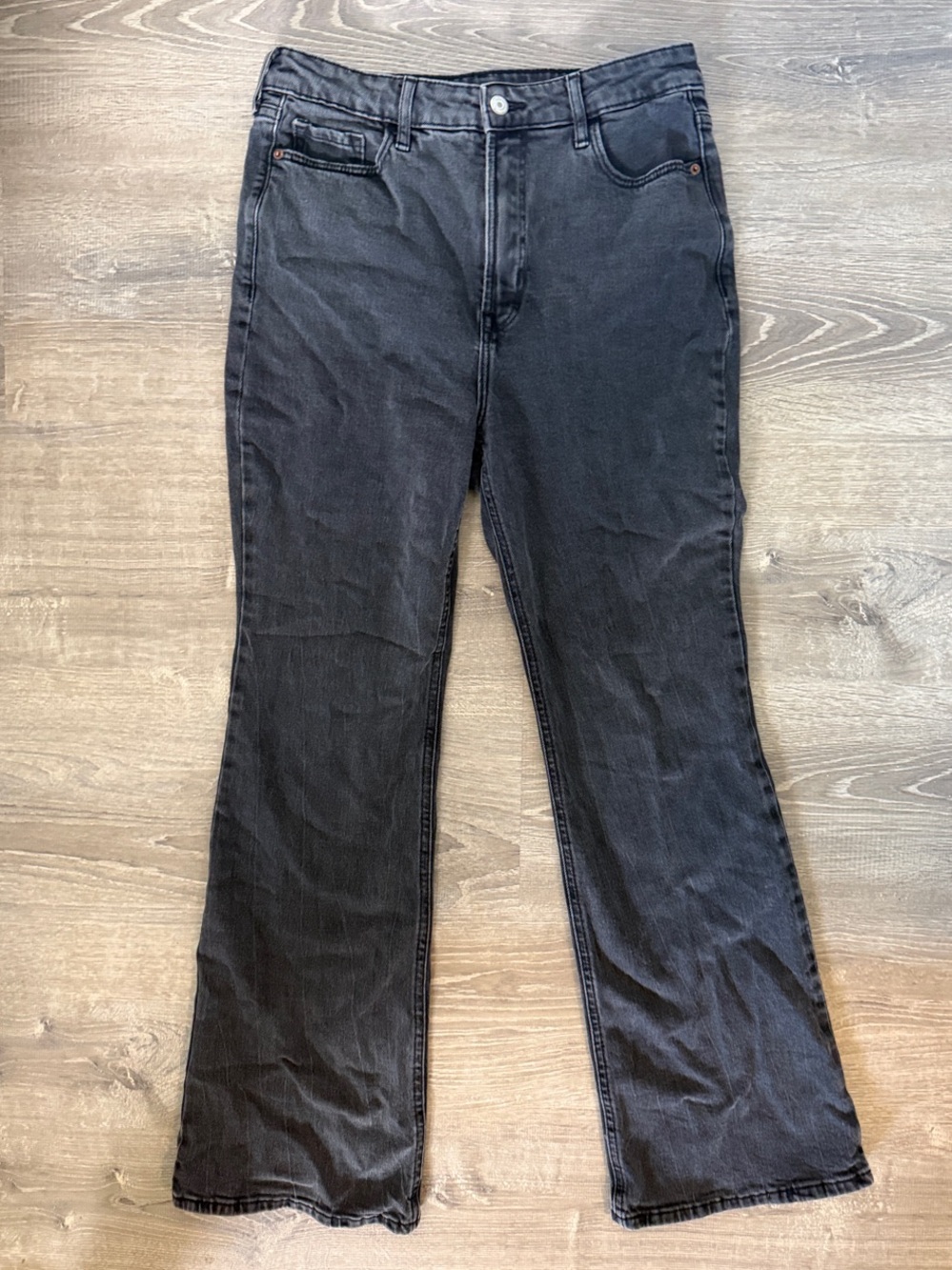 Old Navy Black Flared Jeans - High Rise Stretch
